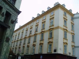 Kohlmarkt 11.jpg Kohlmarkt 11.jpg