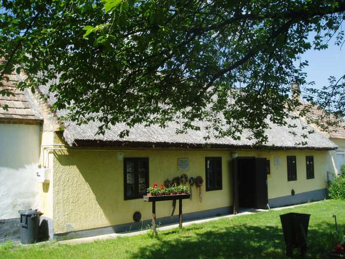 Bazsi, Fő út 149. 2.kép.jpg Bazsi, Fő út 149. 2.kép.jpg