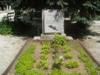 Debrecen, Bocskai út.Köztemető. Oláh Gábor sírja.jpg Debrecen, Bocskai út.Köztemető. Oláh Gábor sírja.jpg