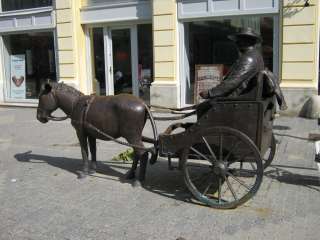 Kaposvár, Fő u. és Kossuth u. sarok.jpg Kaposvár, Fő u. és Kossuth u. sarok.jpg