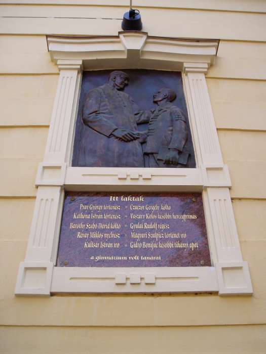 Komárom (Komárno). Nádor utca Bencés rendház.jpg Komárom (Komárno). Nádor utca Bencés rendház.jpg