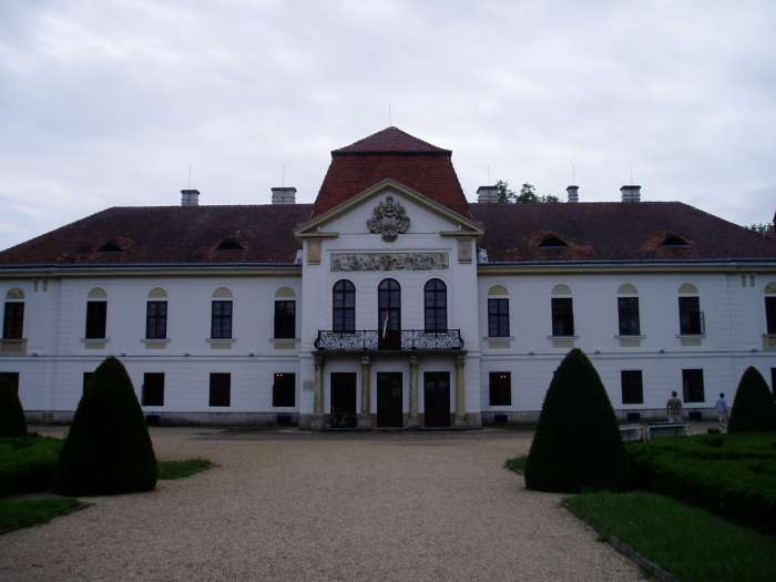 Nagycenk, Széchenyi-kastély 1.kép.jpg Nagycenk, Széchenyi-kastély 1.kép.jpg