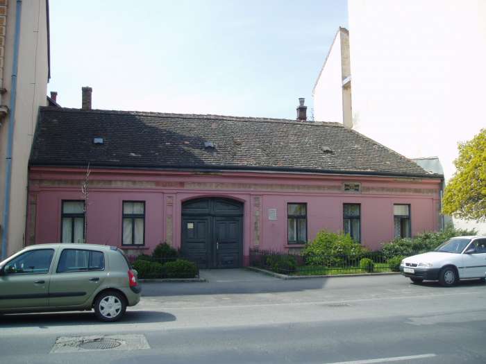 Pápa, Jókai u. 13. 1.kép.jpg Pápa, Jókai u. 13. 1.kép.jpg